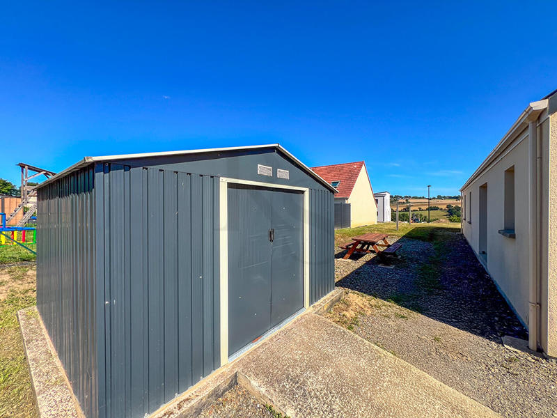 Maison - 90 m² - 5 pièces