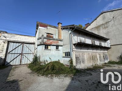 Maison - 180 m² - 6 pièces