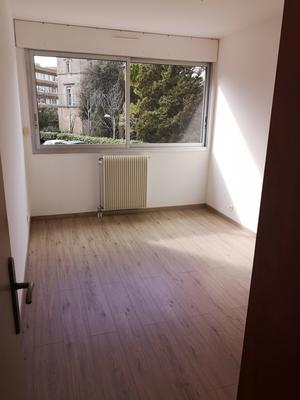 Appartement - 84 m² - 3 pièces