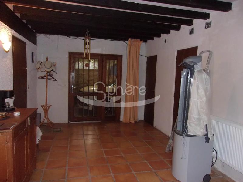 Propriété - 295 m² - 10 pièces