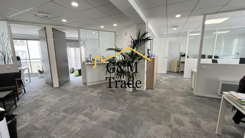 Bureau - 98 m²
