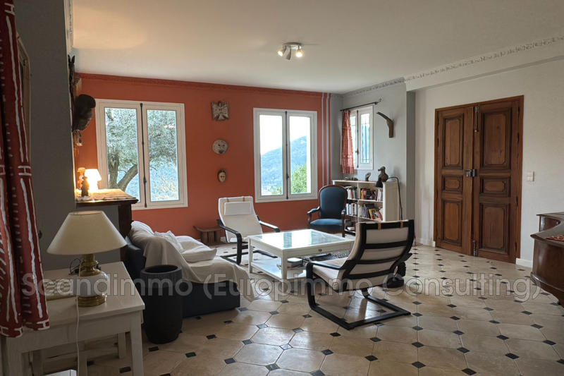 Maison - 199 m² - 5 pièces