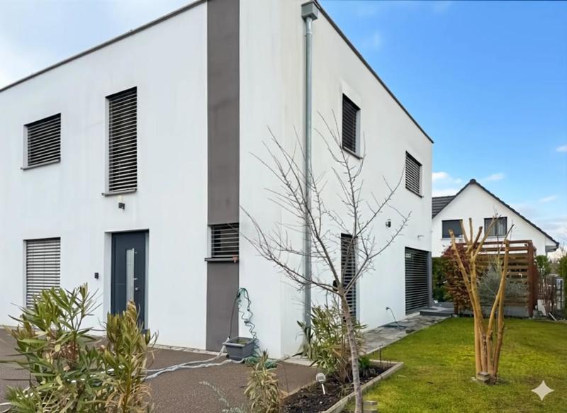 Maison - 140 m² - 5 pièces