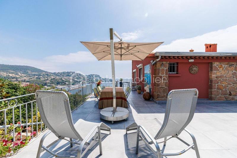 Villa - 219 m² - 5 pièces