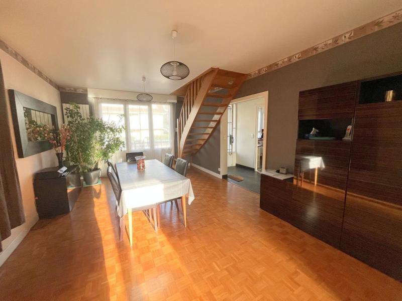 Maison - 115 m² - 5 pièces