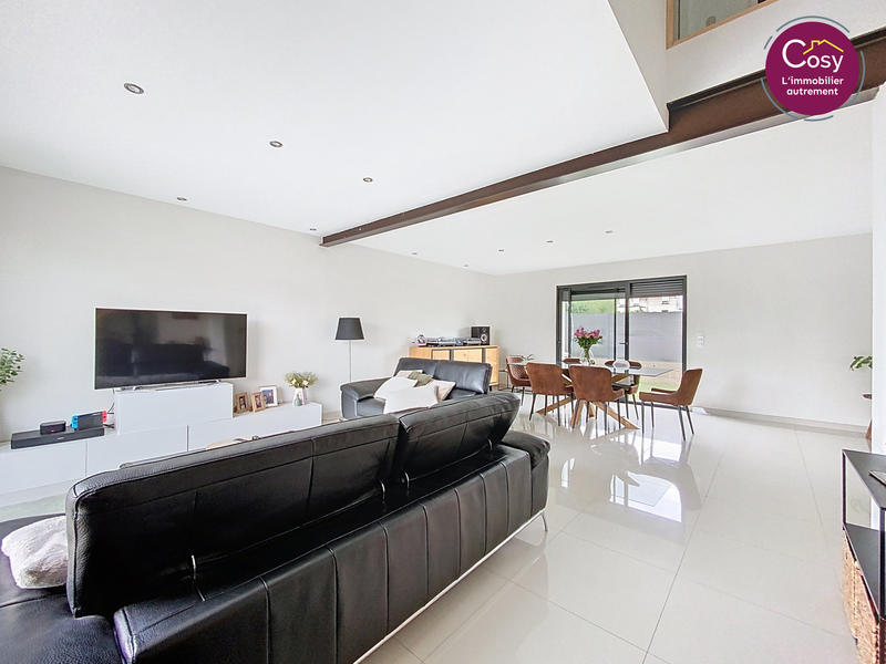 Maison - 136 m² - 6 pièces