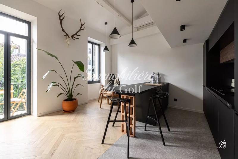 Appartement - 65 m² - 2 pièces