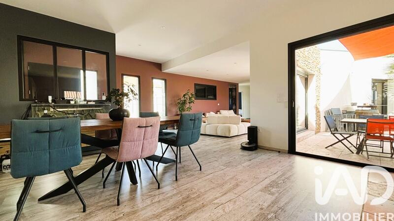 Maison - 175 m² - 6 pièces