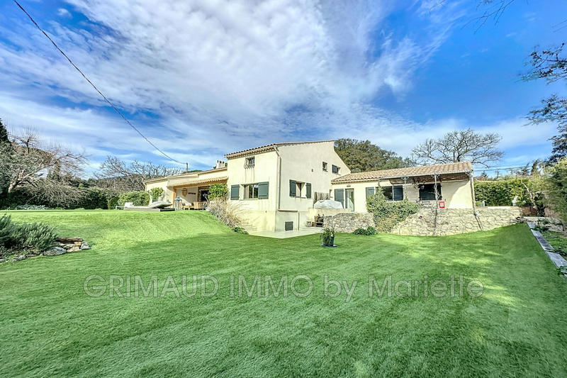 Villa - 283 m² - 8 pièces