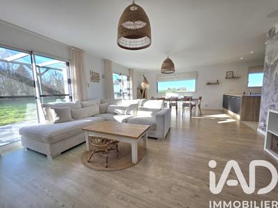Maison - 141 m² - 4 pièces