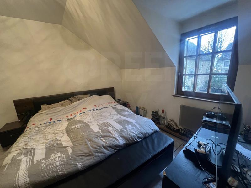 Maison - 215 m² - 7 pièces