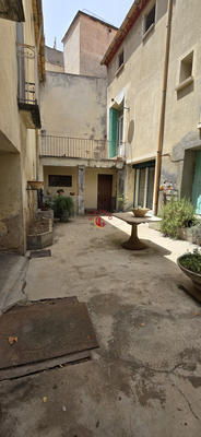 Maison - 515 m² - 45 pièces