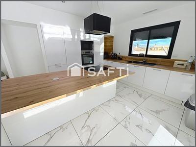 Maison - 114 m² - 4 pièces
