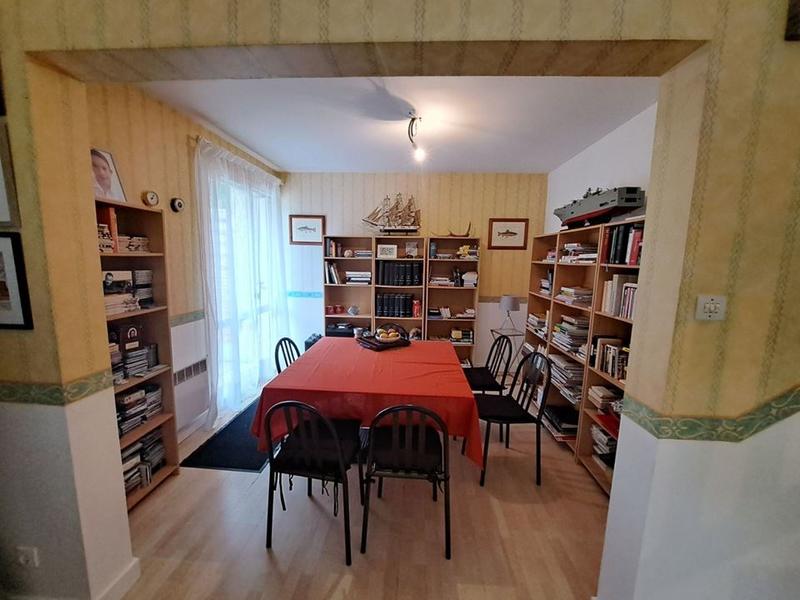 Maison traditionnelle - 96 m² - 5 pièces