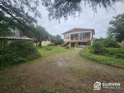 Maison traditionnelle - 119 m² - 5 pièces