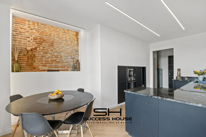 Maison - 293 m² - 7 pièces