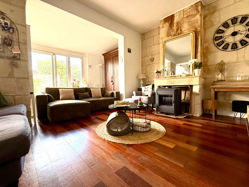 Maison - 102 m² - 4 pièces