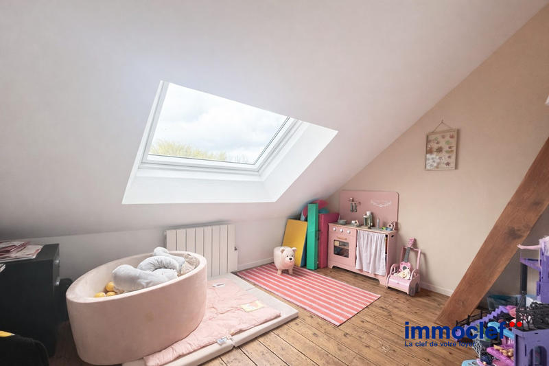 Maison - 95 m² - 4 pièces