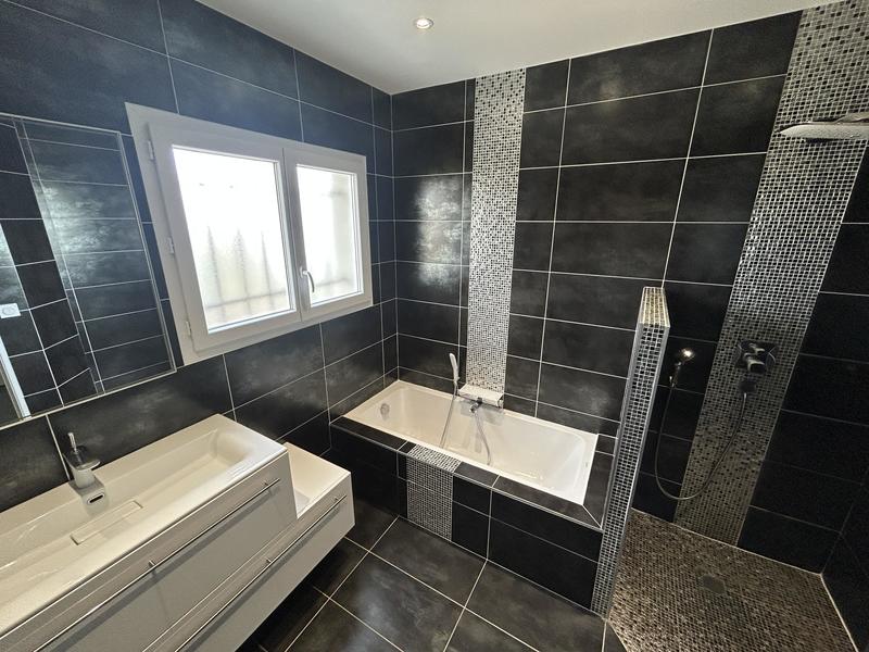 Maison - 153 m² - 6 pièces