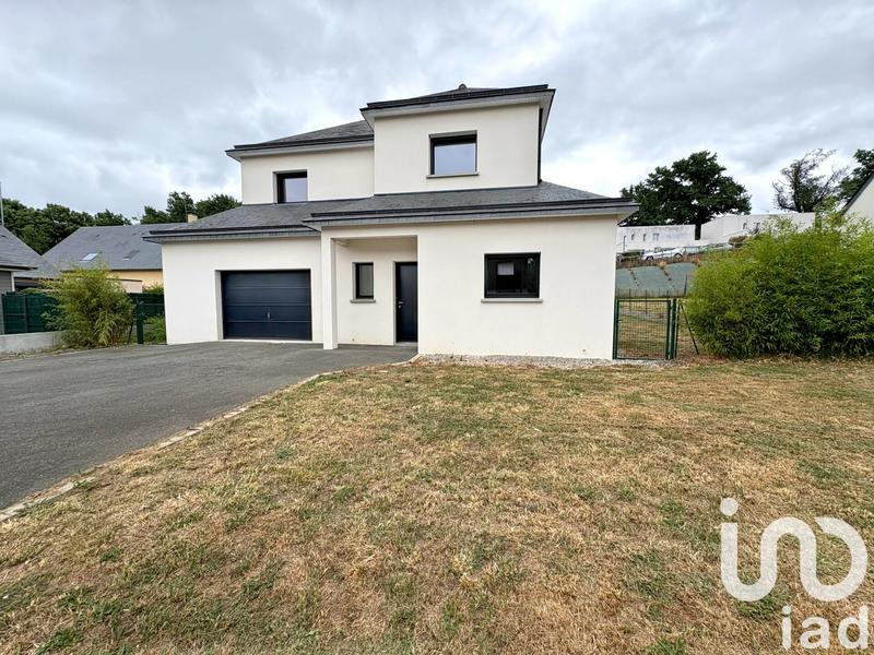 Maison - 130 m² - 8 pièces