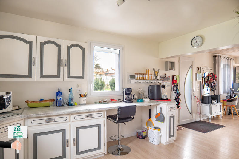 Maison - 283 m² - 10 pièces