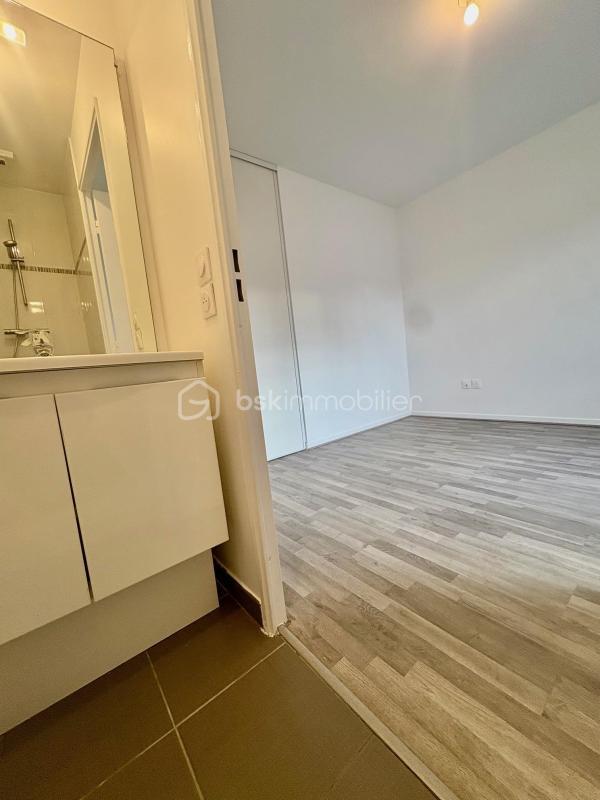 Maison - 94 m² - 5 pièces