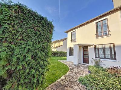 Maison - 94 m² - 4 pièces