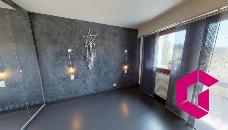 Appartement - 115 m² - 6 pièces