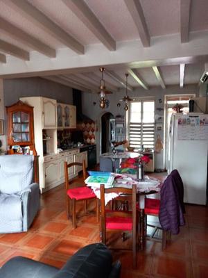 Maison - 260 m² - 10 pièces