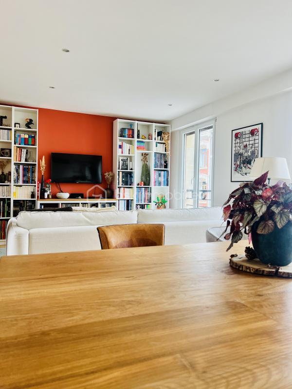 Appartement - 99 m² - 3 pièces