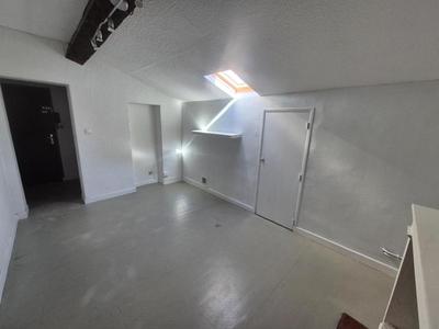 Studio - 21 m² - 1 pièce