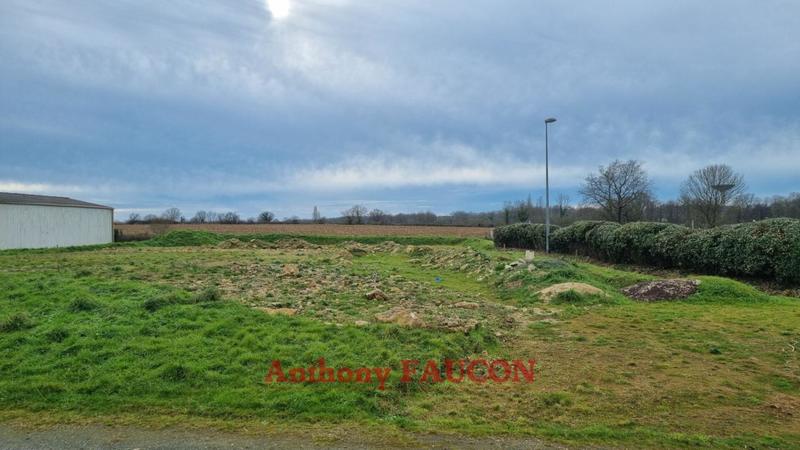 Terrain industriel - 2 176 m²