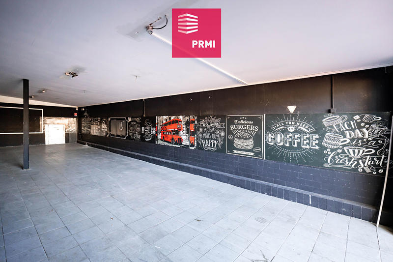 Maison - 250 m² - 1 pièce