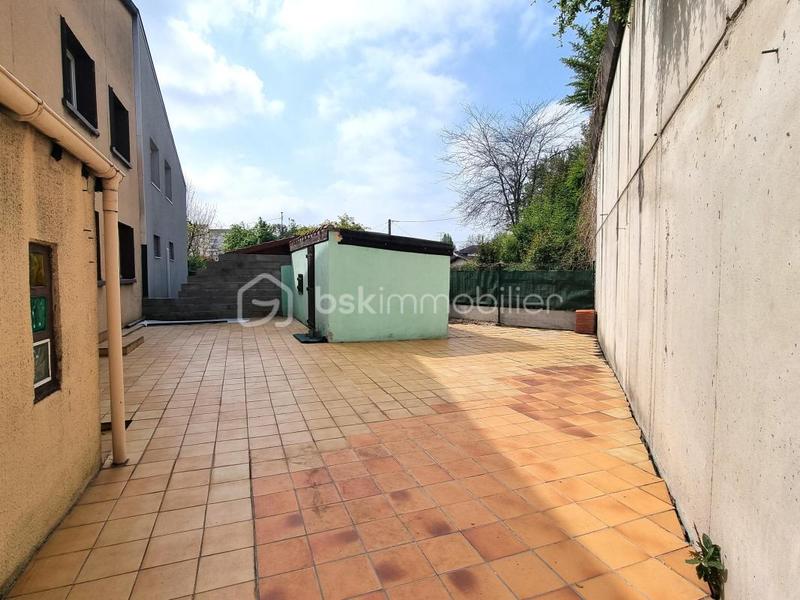 Maison - 108 m² - 8 pièces