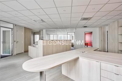 Bureau - 166 m²