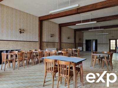 Maison traditionnelle - 269 m² - 6 pièces