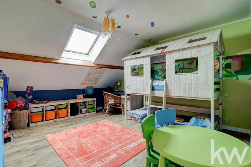 Maison - 288 m² - 12 pièces