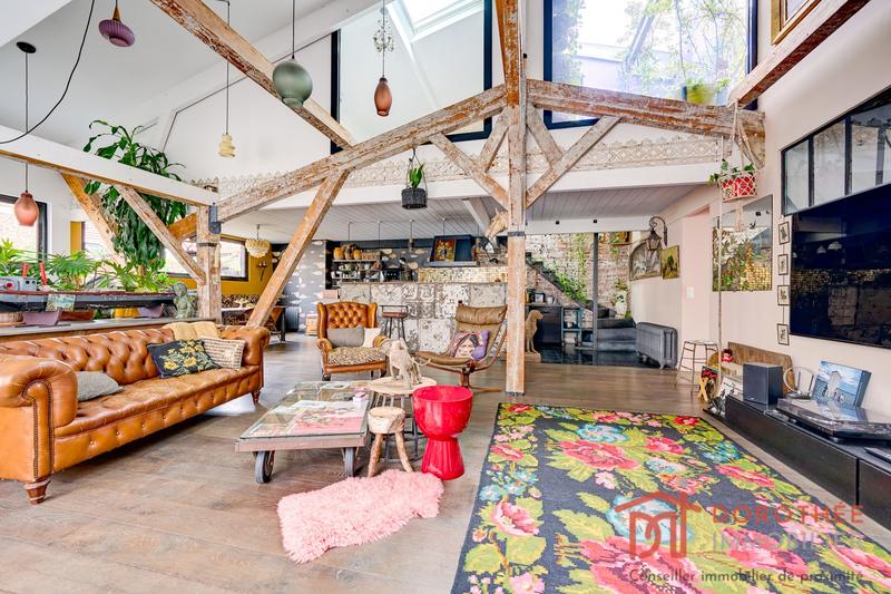 Loft - 130 m² - 4 pièces