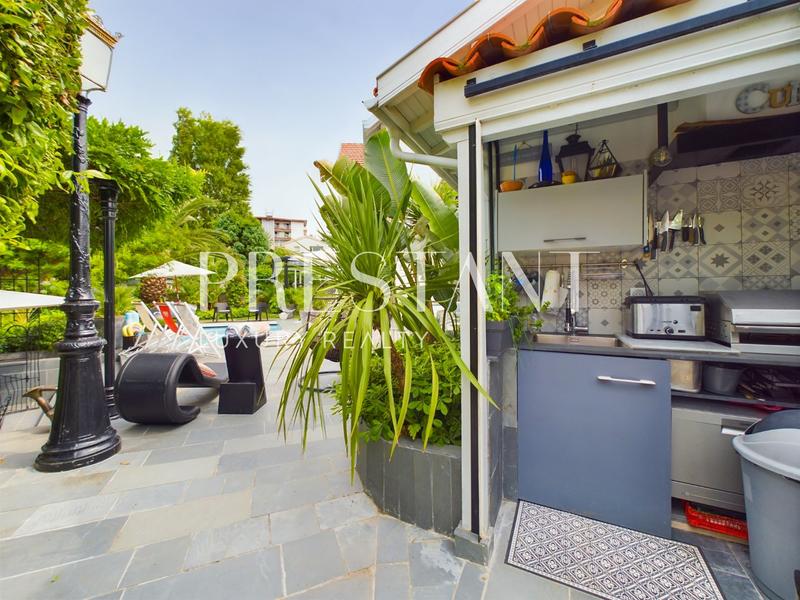 Maison - 193 m² - 7 pièces