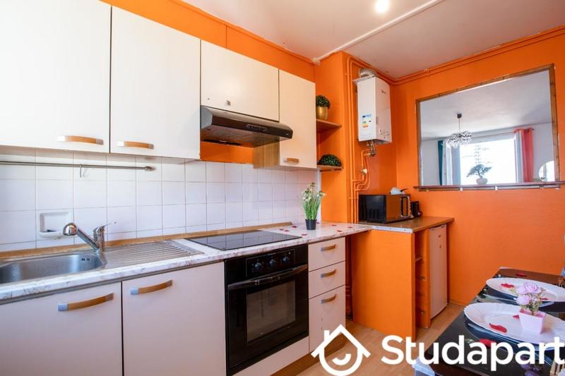 Chambre - 15 m² - 1 pièce