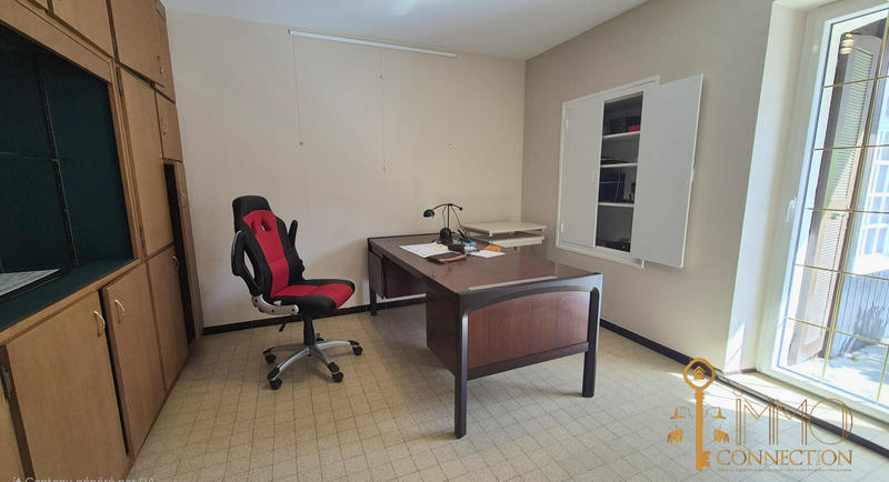 Maison - 198 m² - 7 pièces