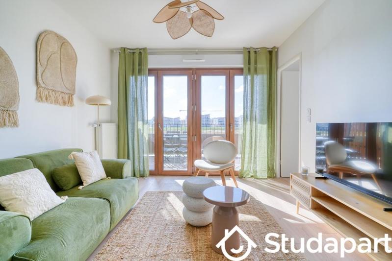 Chambre - 10 m² - 1 pièce