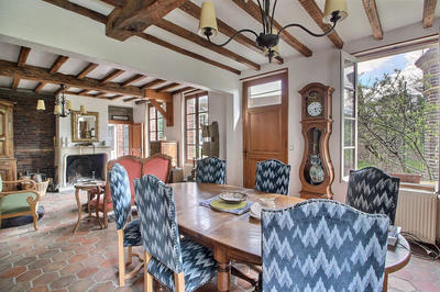 Demeure - 370 m² - 14 pièces