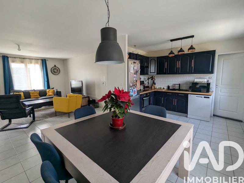 Maison - 99 m² - 5 pièces