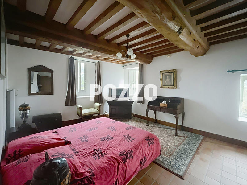 Maison - 480 m² - 17 pièces