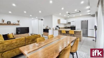 Appartement - 94 m² - 3 pièces