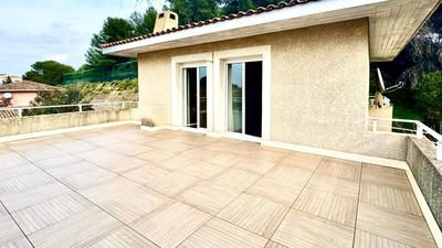 Maison - 139 m² - 4 pièces