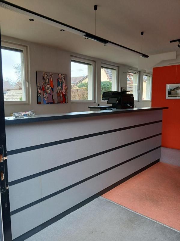 Bureau - 120 m² - 1 pièce