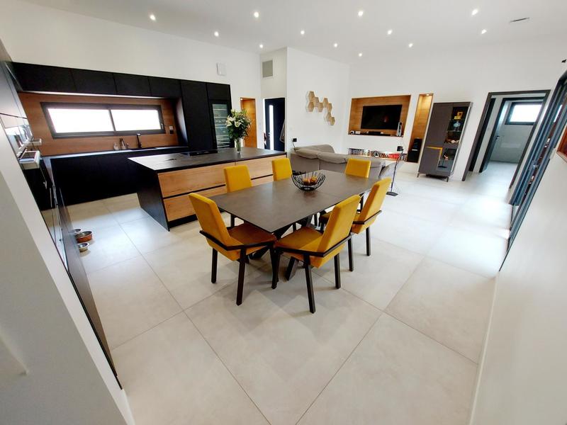 Maison - 130 m² - 6 pièces