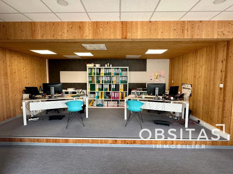 Bureau - 195 m² - 4 pièces